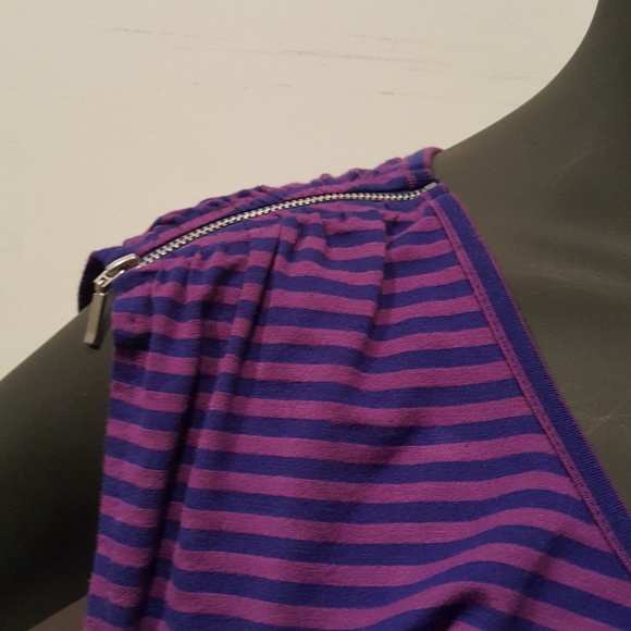 Short sleeve knit top - Picture 3 of 5